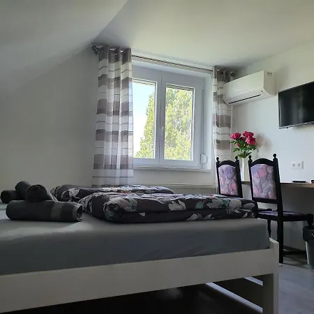 Monostor Panzió *