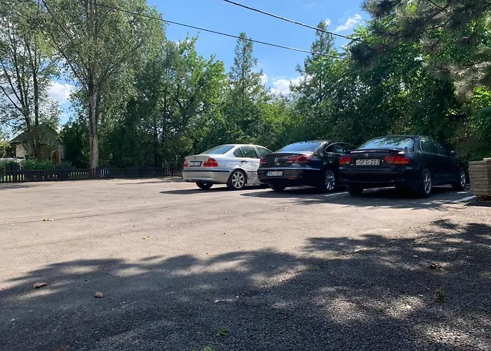 Monostor Panzio 4* Комаром